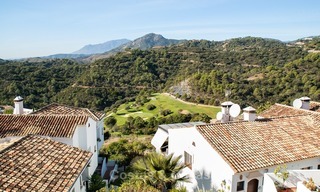 South facing detached House for sale with panoramic sea and golf views on Golf resort in Marbella - Benahavis 964 