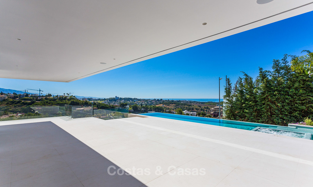 Majestic modern villa with panoramic sea views for sale, front-line golf, Benahavis - Marbella 6839