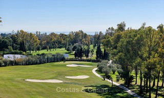 Stunning penthouse apartment for sale in a luxury complex, front line golf with sea views - Marbella - Estepona 8902 