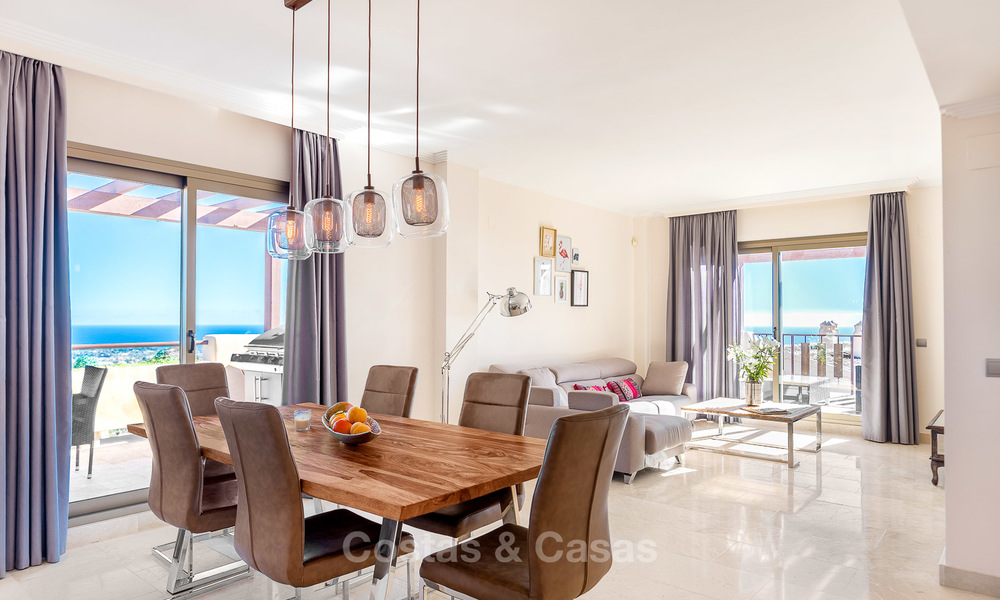 Luxury penthouse apartment with amazing panoramic sea and mountain views for sale, Benahavis, Marbella 10541