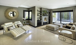 Outstanding modern luxury villa with amazing golf and sea views for sale in the heart of Nueva Andalucía, Marbella 12077 