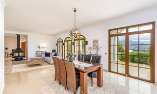 Elegant, Spanish luxury villa for sale on large plot in Mijas, Costa del Sol. Ready to move in. 38955 