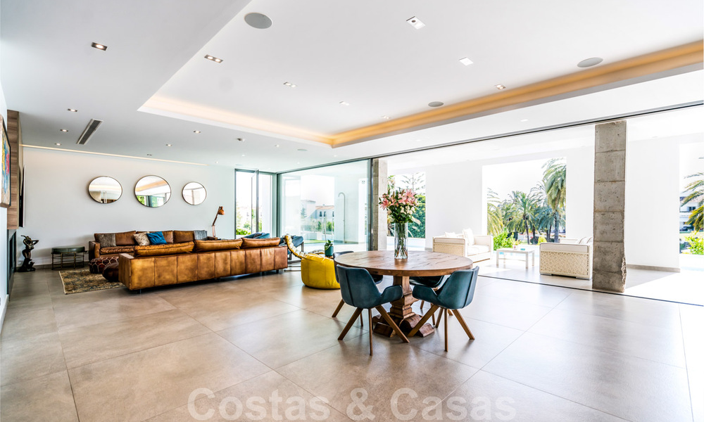 Breathtaking, ultra-modern, luxury villa for sale with panoramic sea views in Nueva Andalucia, Marbella within walking distance to Puerto Banus 39200