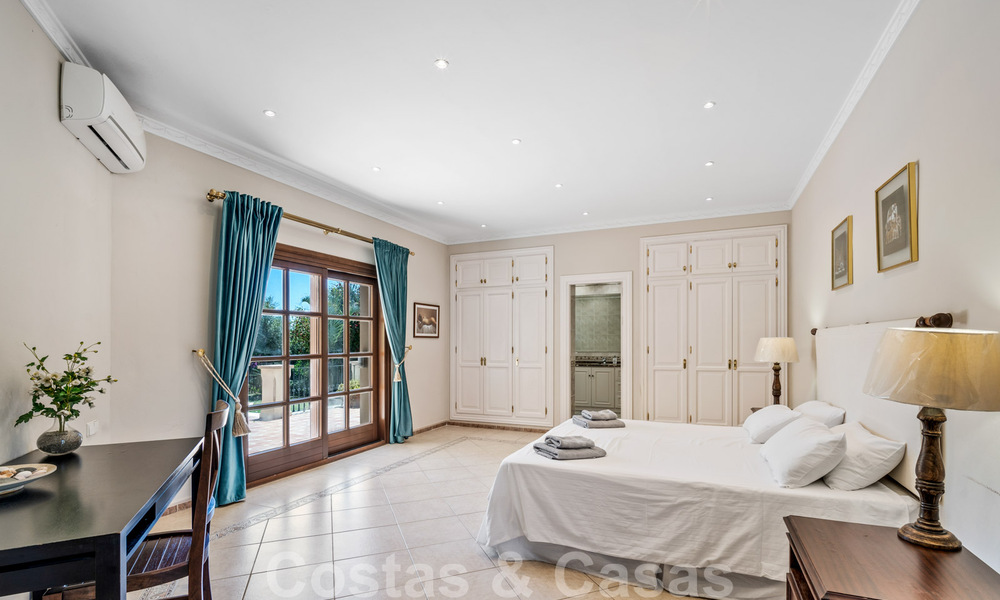 Traditional, Spanish luxury villa for sale in Benahavis - Marbella 41863