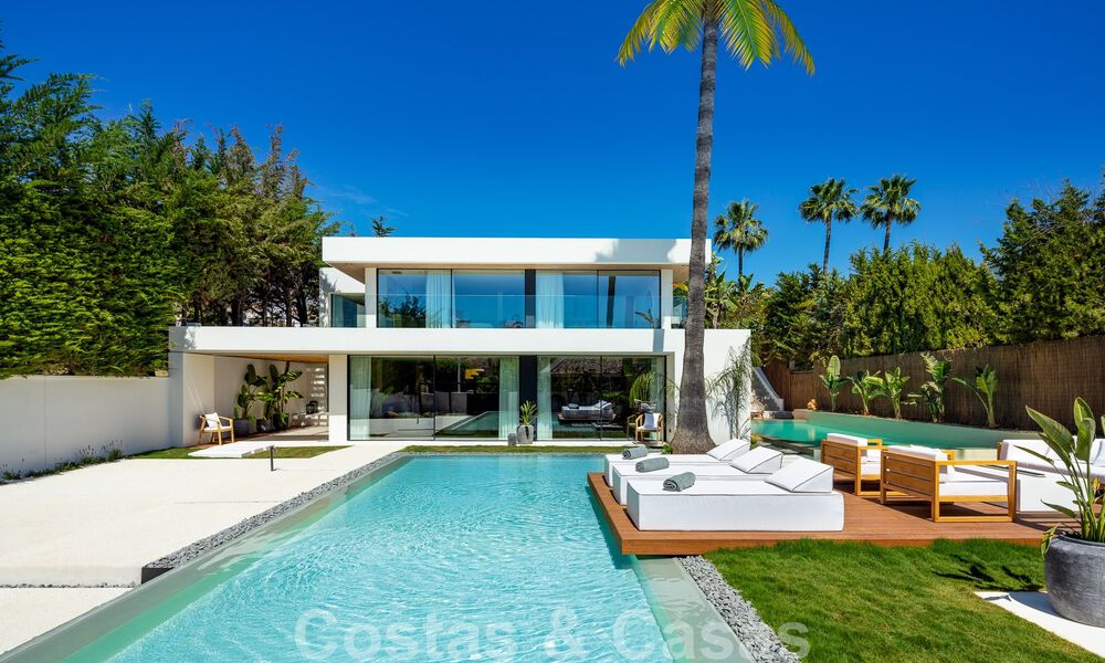 Modern luxury villa for sale with contemporary design, located a short distance from Puerto Banus, Marbella 49428