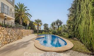 Traditional-Mediterranean luxury villa for sale with sea views in gated community on the Golden Mile of Marbella 54401 