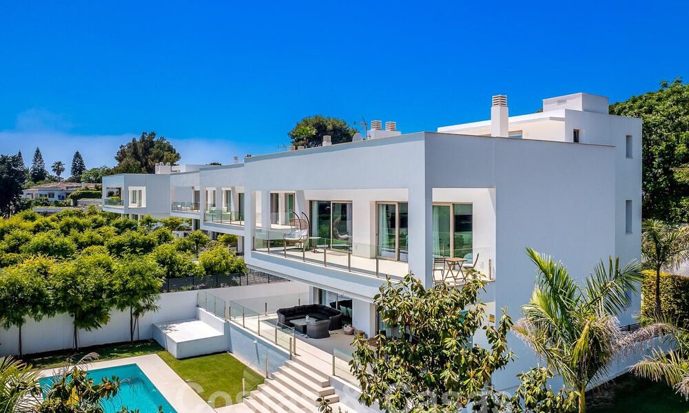 Move-in ready, modern luxury villa for sale within walking distance of the beach in a privileged area near Guadalmina Baja, Marbella - Estepona 53880
