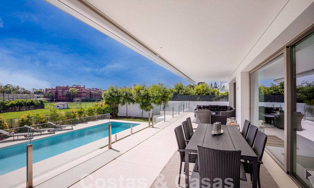 Move-in ready, modern luxury villa for sale within walking distance of the beach in a privileged area near Guadalmina Baja, Marbella - Estepona 53885