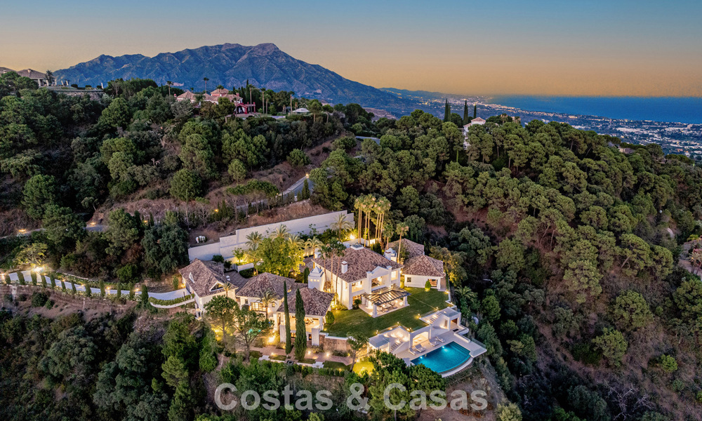 Boutique resort-style villa for sale with open sea views, nestled in the lush greenery of the exclusive La Zagaleta golf resort, Marbella - Benahavis 54113