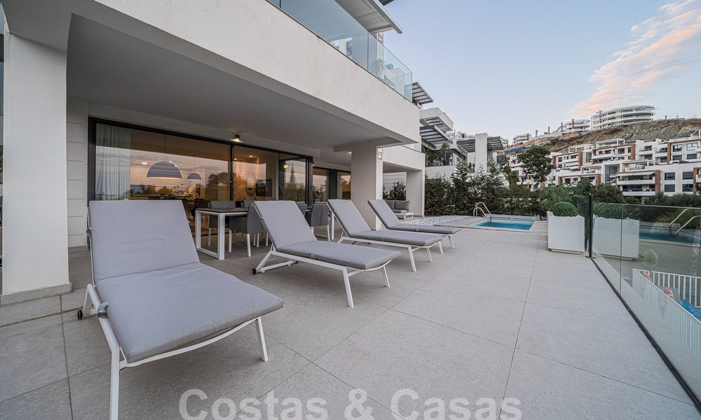 Luxurious, modern, ground floor apartment for sale with private heated pool and sea views, in Marbella - Benahavis 55646