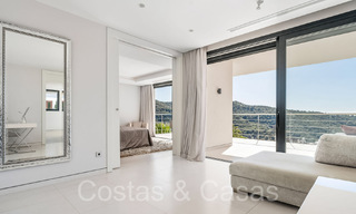 Modernist luxury villa for sale in a gated urbanization in La Quinta, Marbella - Benahavis 65720 