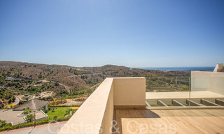 Ready to move in, brand new 3 bedroom penthouse for sale with sea views in a gated resort in Benahavis - Marbella 66226 
