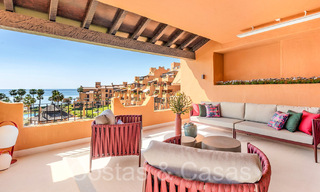 Luxurious renovated apartment for sale in a frontline beach complex with sea view on the New Golden Mile, Marbella - Estepona 67299 
